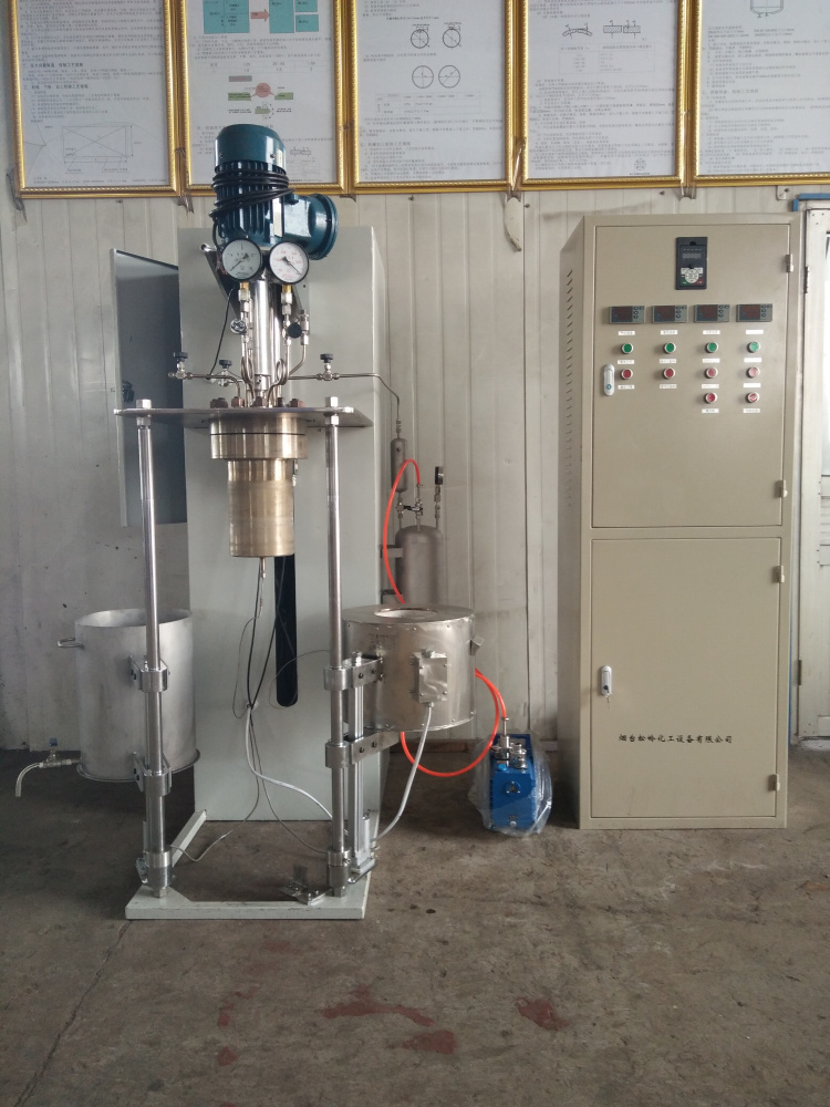 DFCF系列-釜體電動升降翻轉、加熱爐和水槽電動升降并可側移1